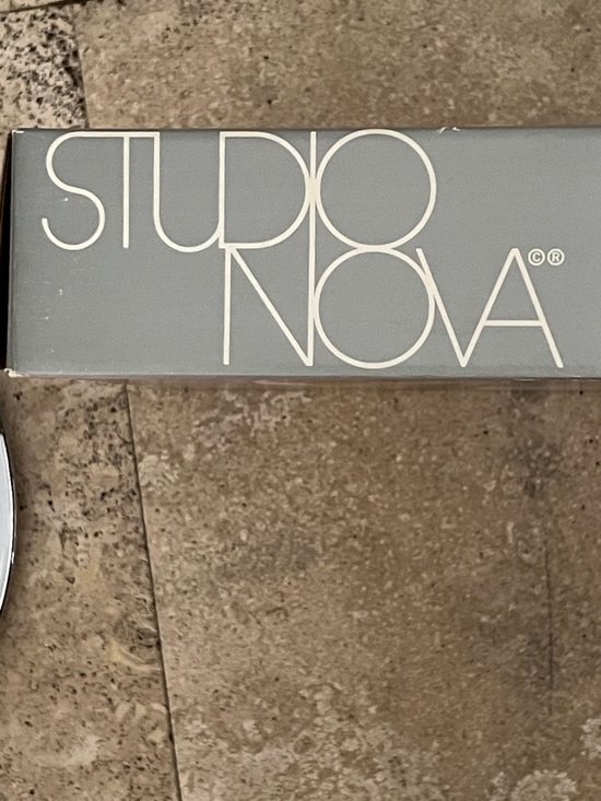 STUDIO NOVA Glass Four-Section Server on Chrome-Silver Tray Hostess Server - Picture 7 of 8